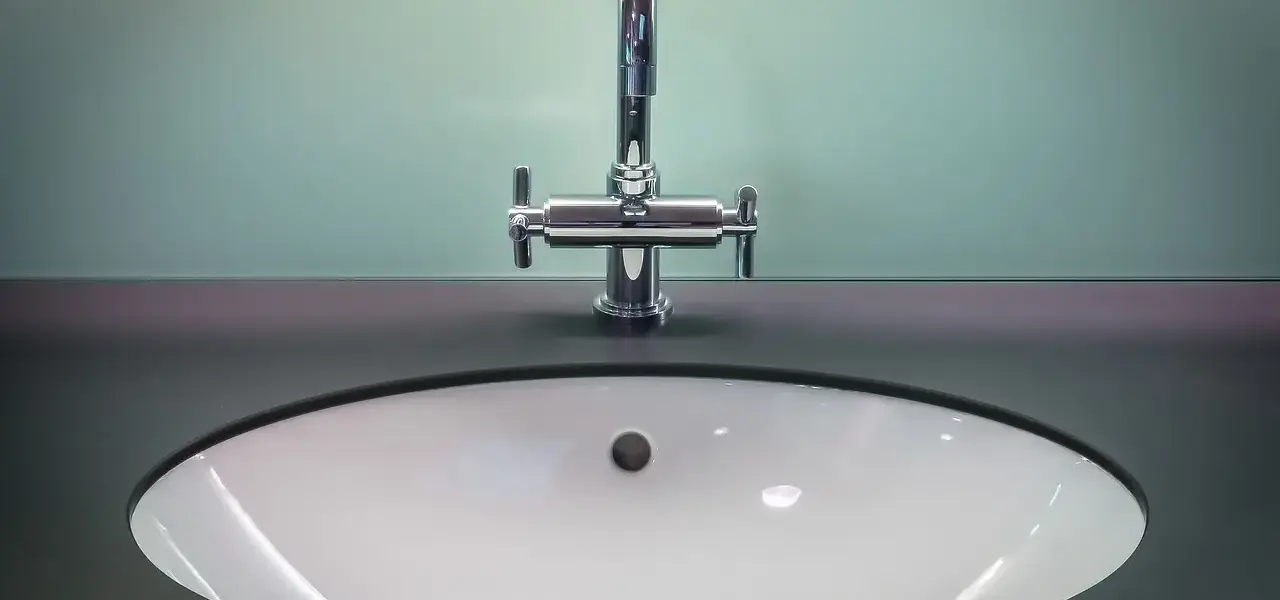 7 tips til at indrette badeværelset med tapet