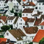 Den praktiske guide til at vælge den rette vurderingsportal for din bolig